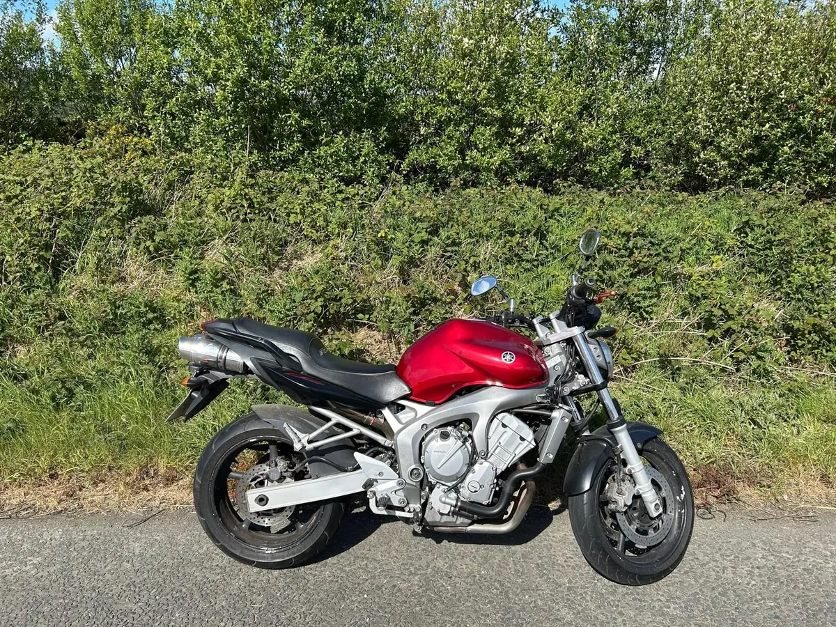 YAMAHA FZ6 2006 - Image 4