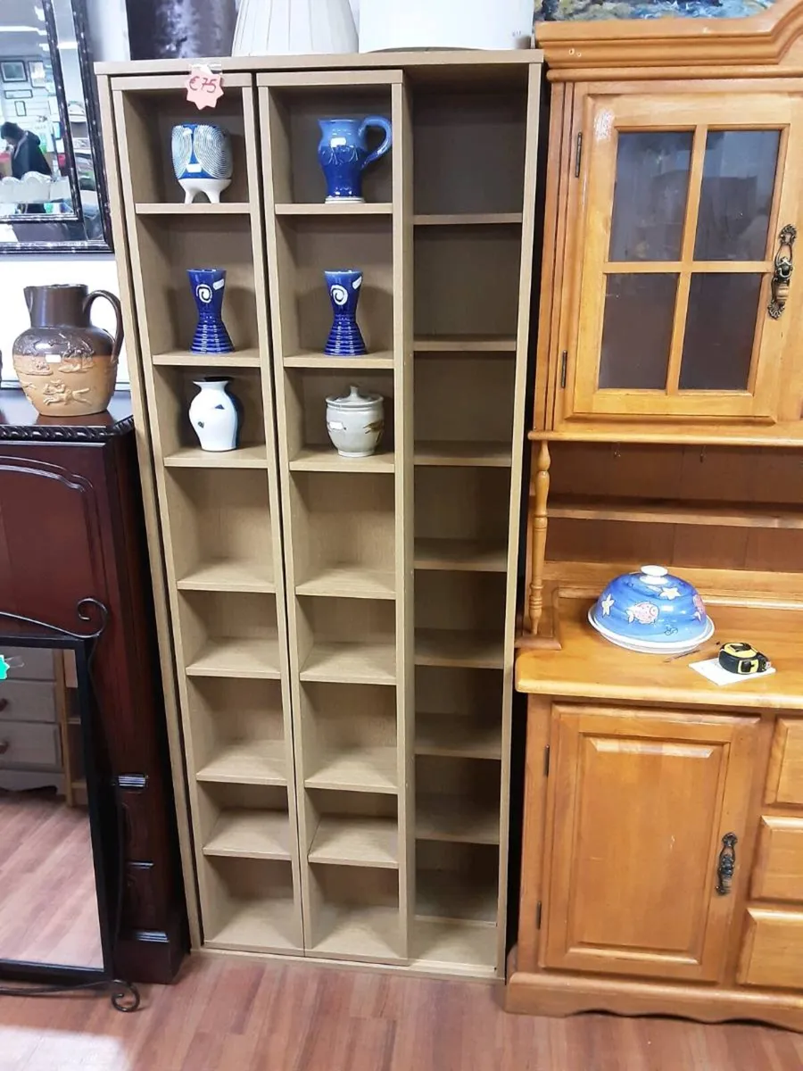 PANTRY STYLE KITCHEN STORAGE UNIT - Image 2