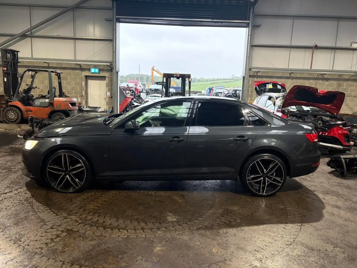 FOR BREAKING 2016 AUDI A4 B9 2.0 Diesel DEUA - Image 2