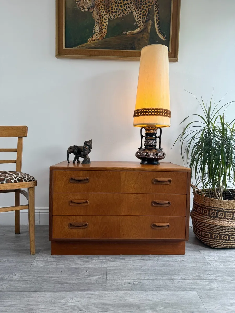 Mid Century GPlan Chest of Drawers - Image 1