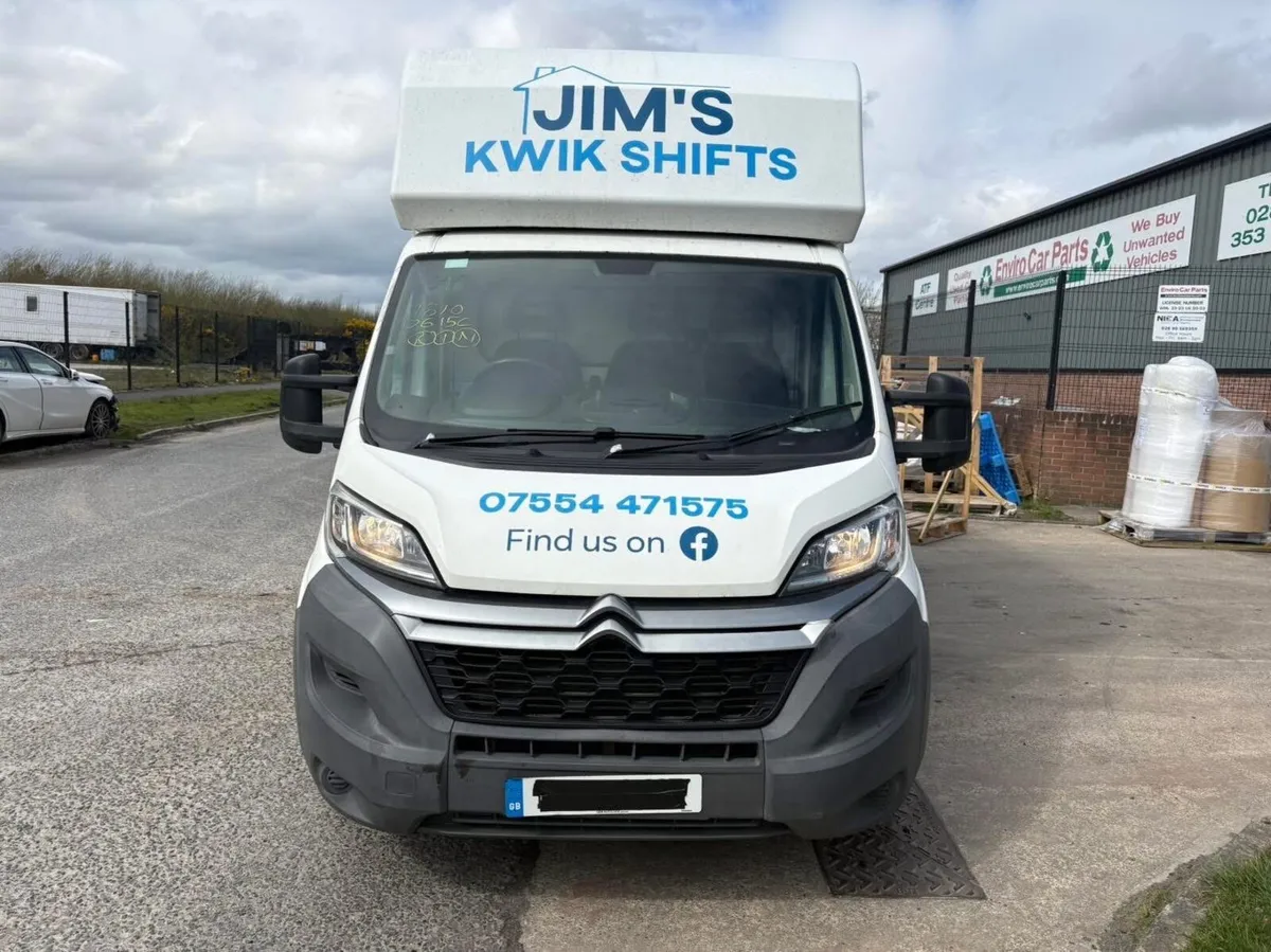 FOR BREAKING 2017 CITROEN RELAY 2.2 Diesel Box Van - Image 2