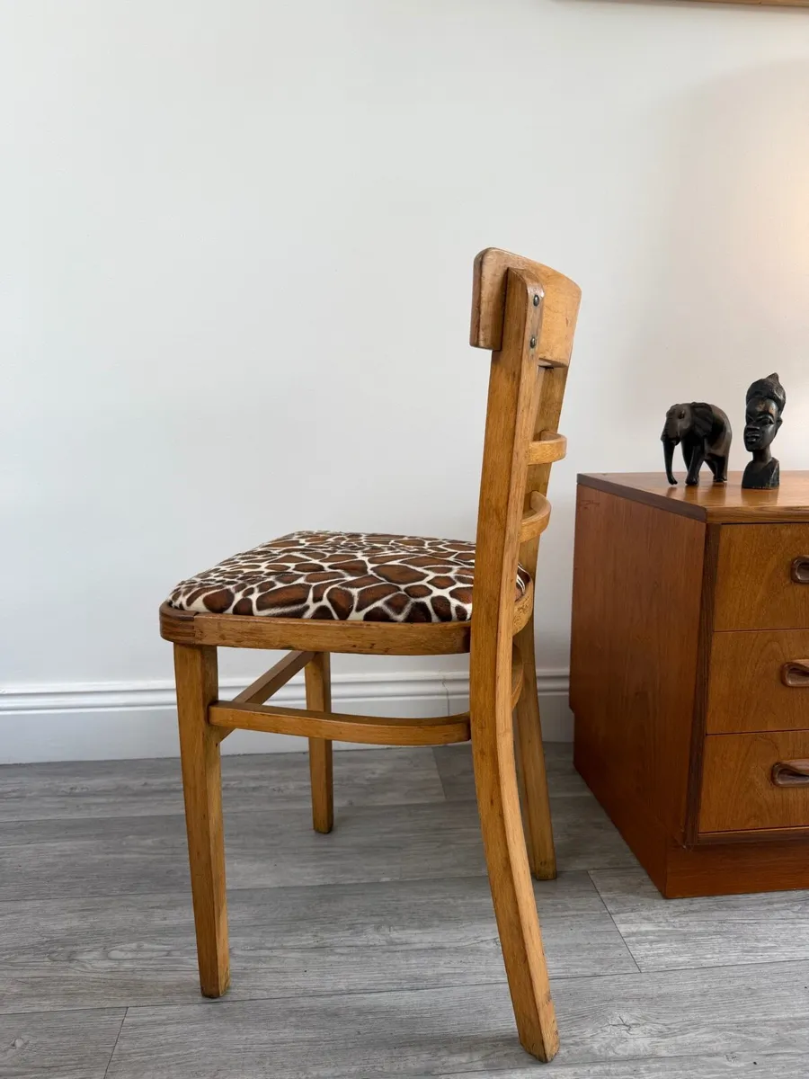 Vintage Chair - Image 4