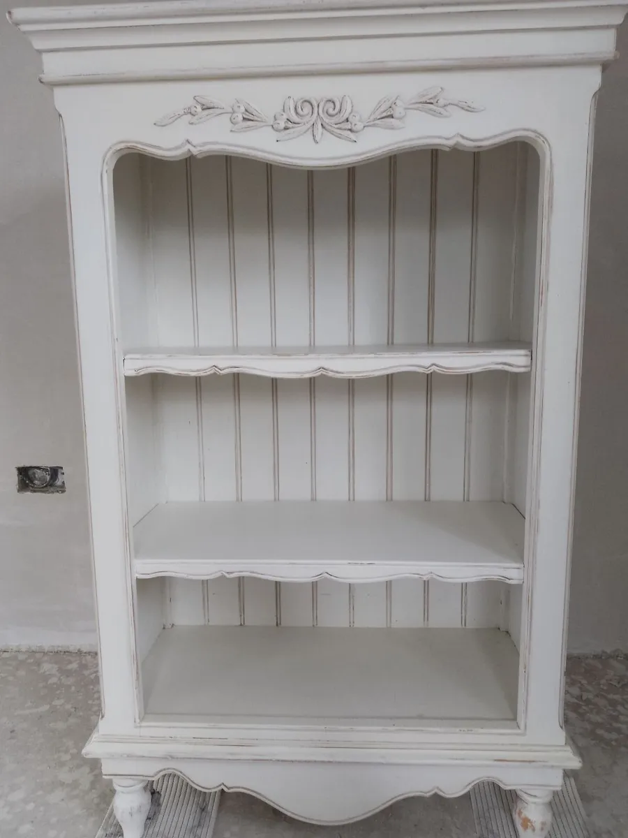 Bookcase - Image 1