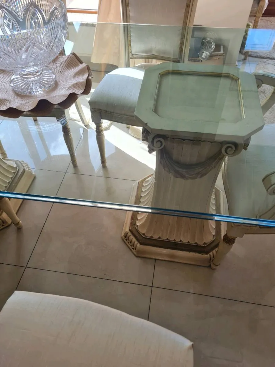 Real italian solid wood table and chairs set of 6 - Image 3