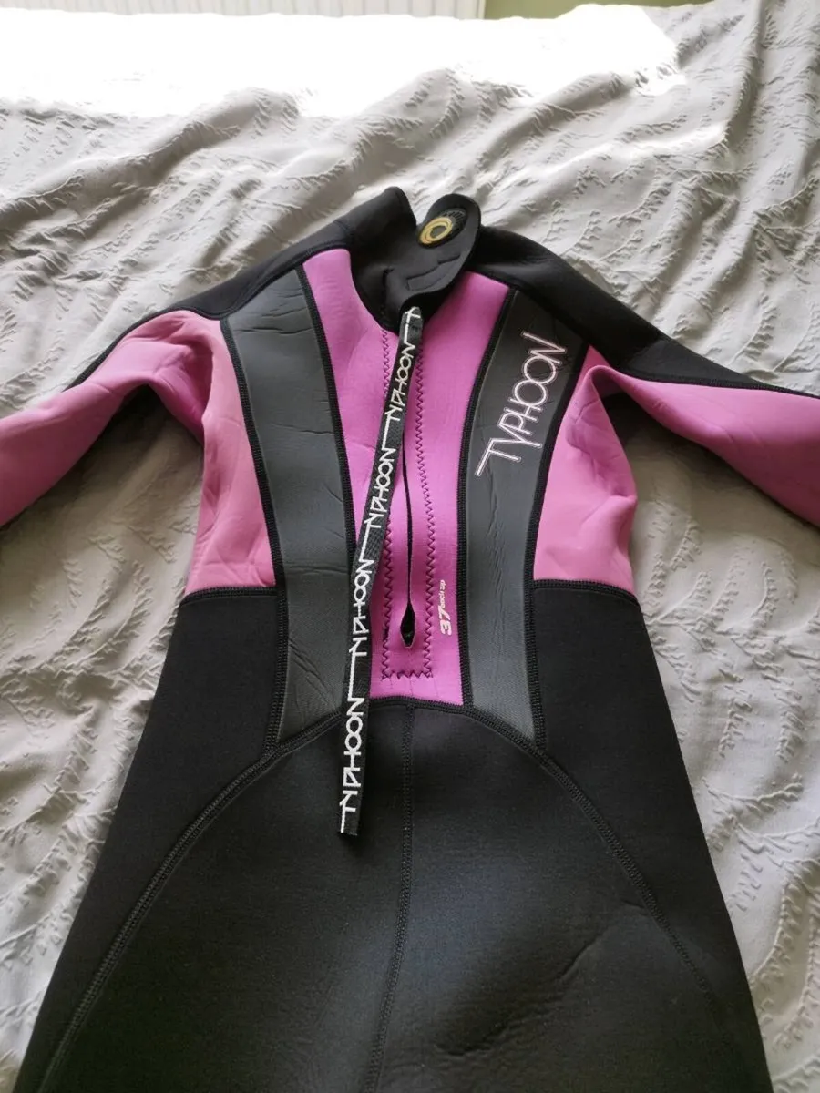 Typhoon full wetsuit junior 9-11 years old - Image 2