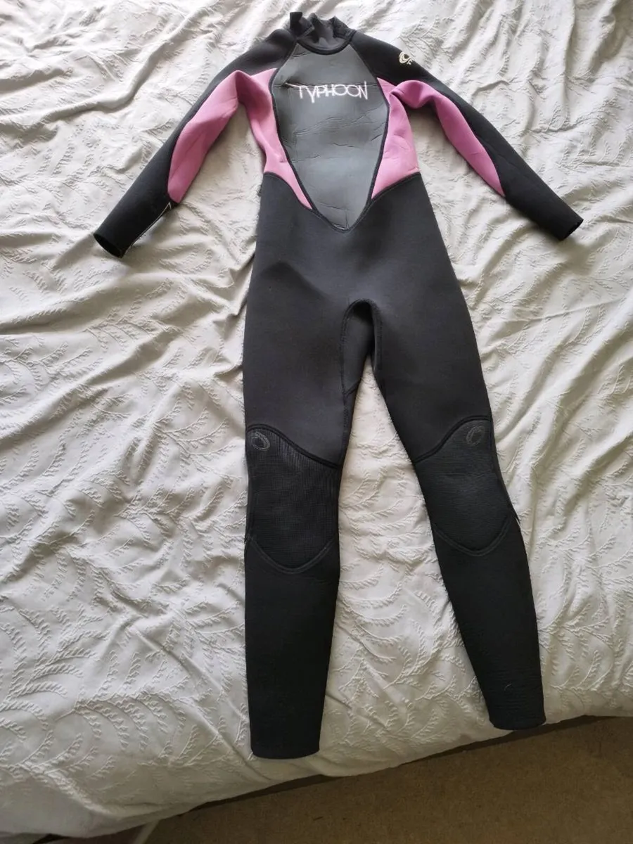 Typhoon full wetsuit junior 9-11 years old - Image 3