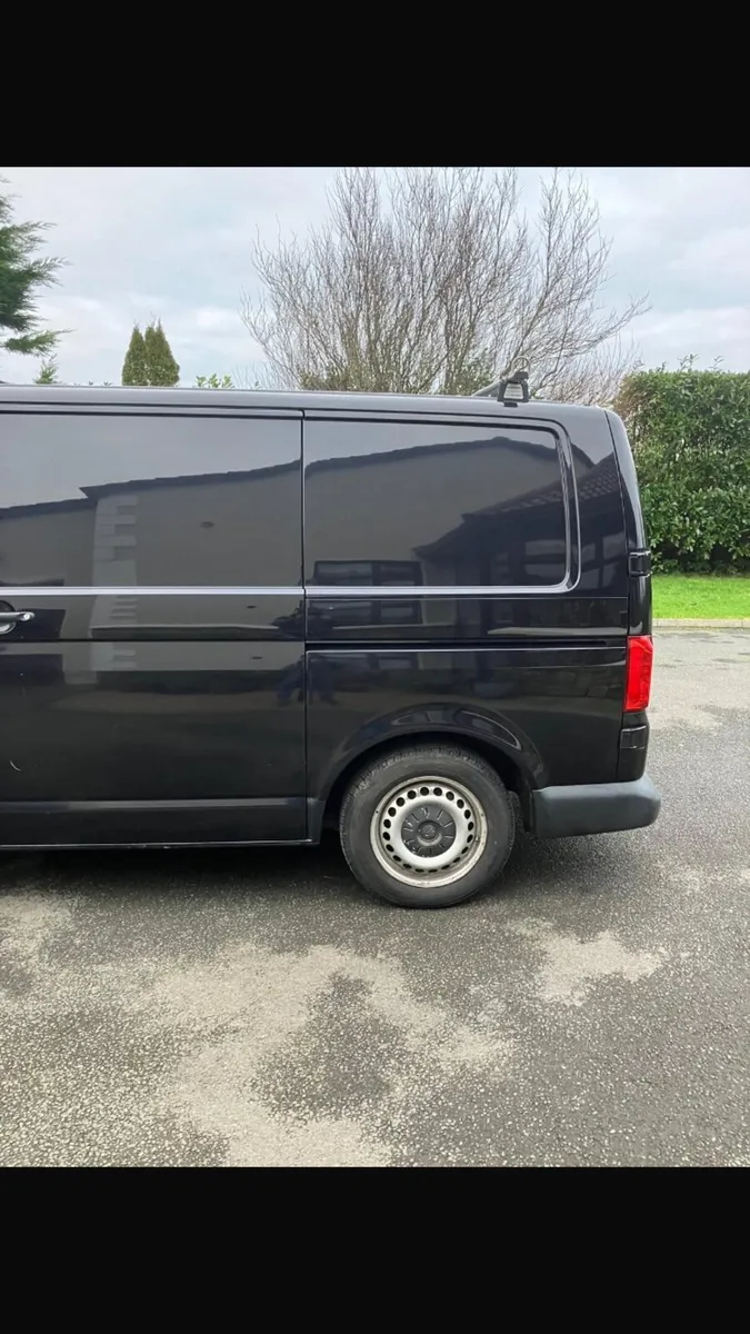 Volkswagen Transporter - Image 3