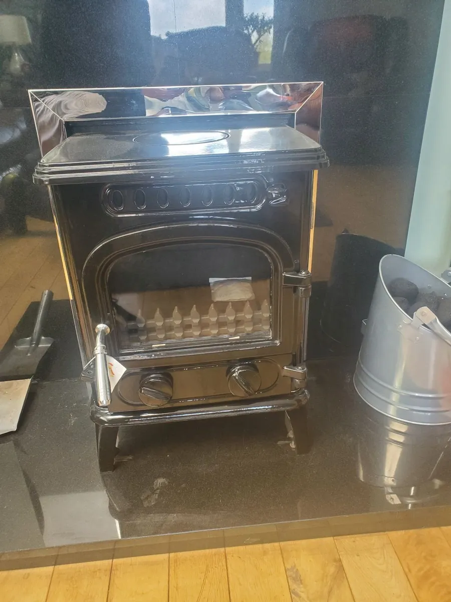 New Black Enamel Firewarm 4.2 kw solid fuel stove - Image 4