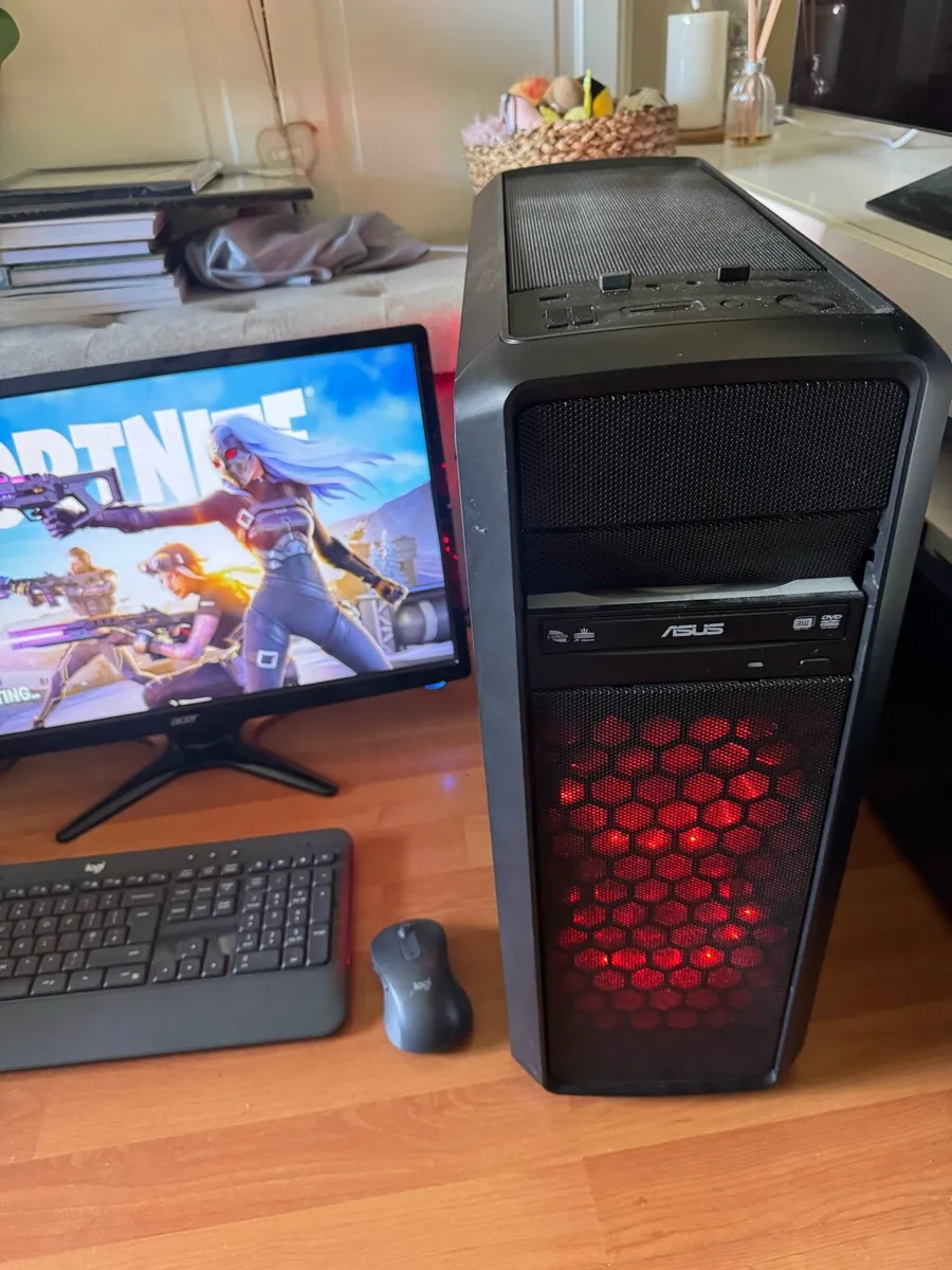 Custom gaming setup - Image 2