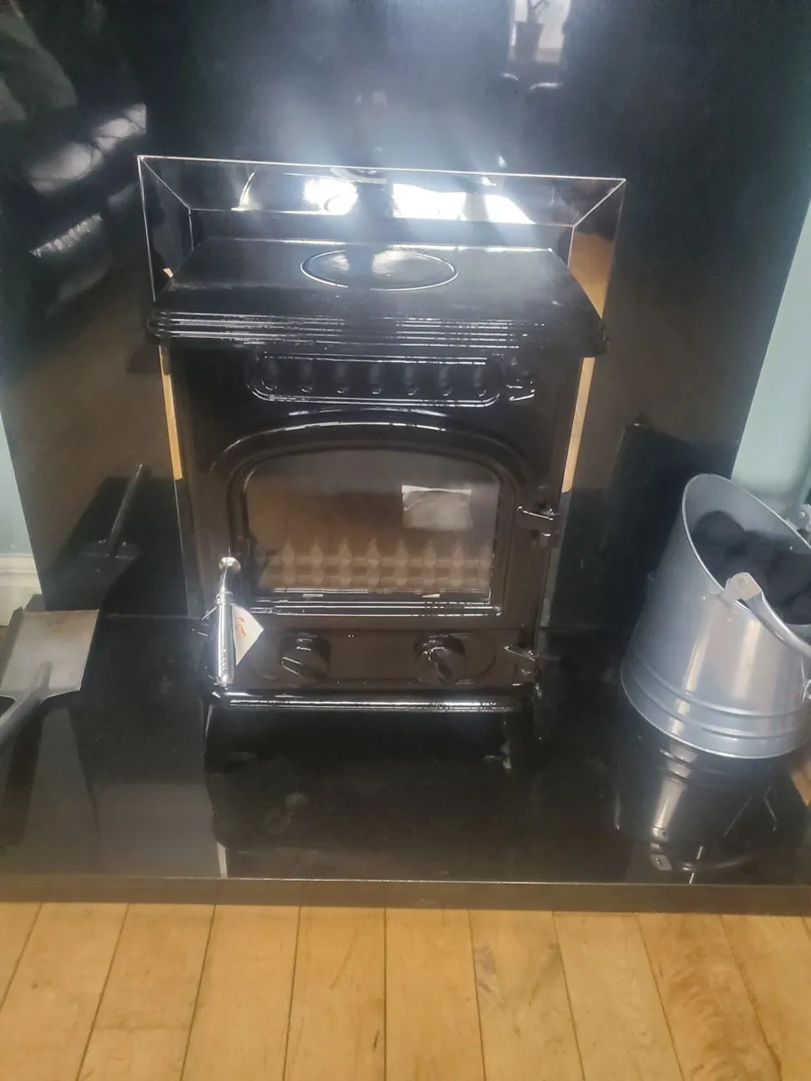New Black Enamel Firewarm 4.2 kw solid fuel stove - Image 2