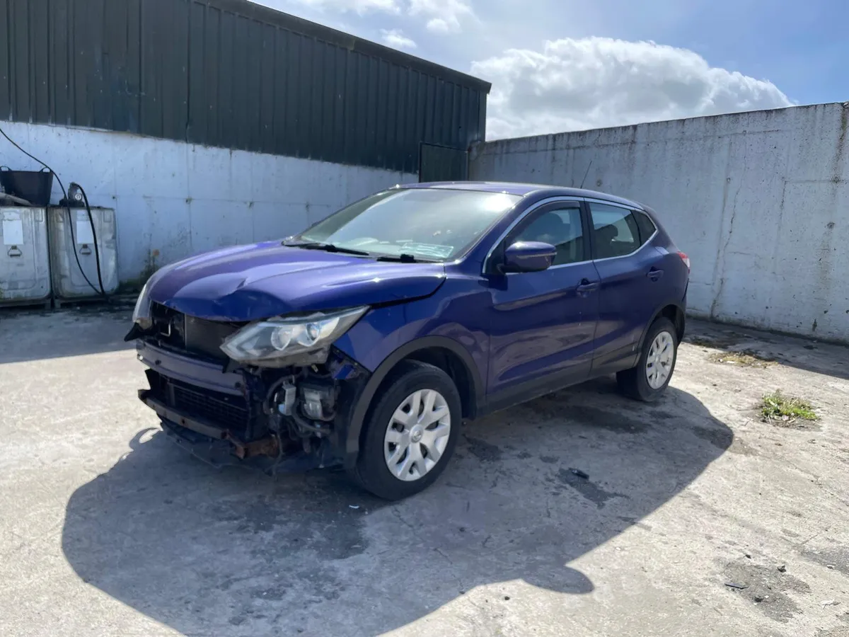 2017 Nissan Qashqai - Image 2