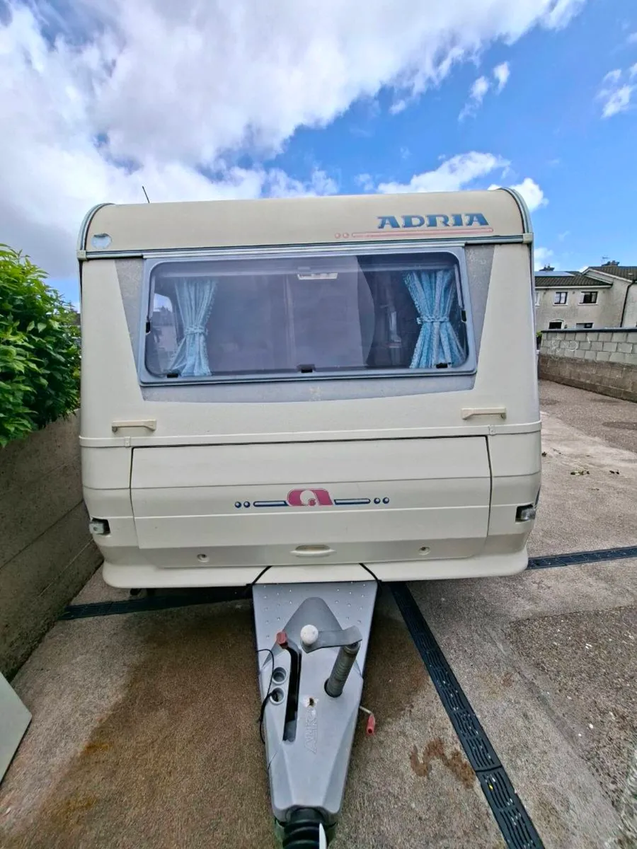 Adria 4/5 berth - Image 2