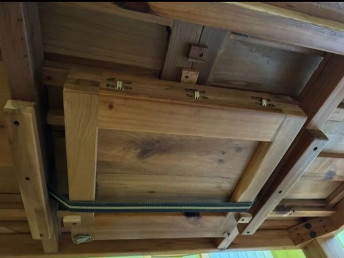 Solid Oak Extendable Table - Image 4