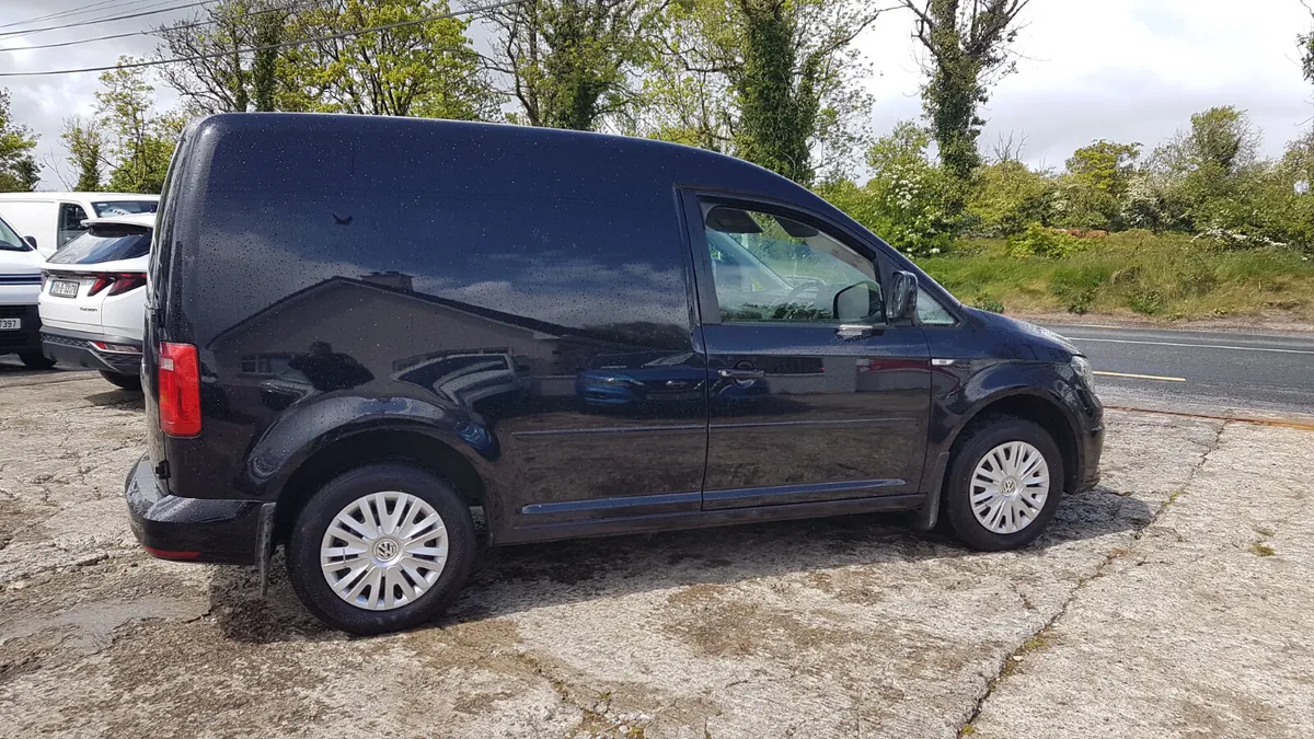 Volkswagen Caddy TRENDLINE AUTOMATIC MINT VAT INVO - Image 4
