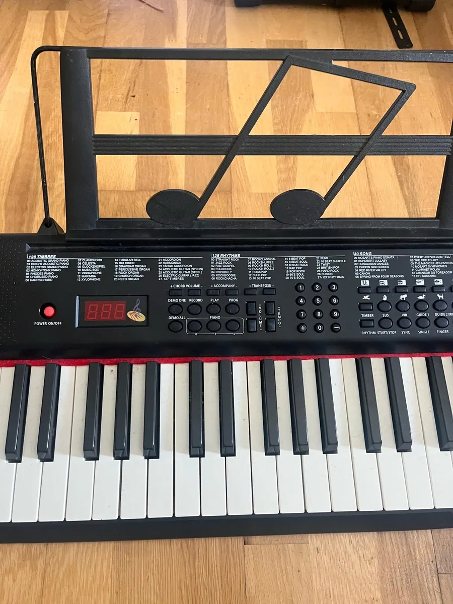 Keyboard with stand - Image 2