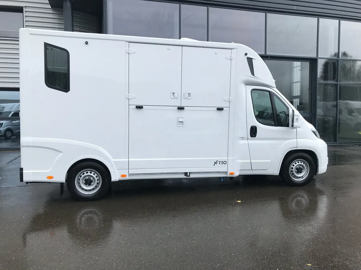 THEAULT 2026 XTEO | 2 Stall | 3 Seater - Image 3