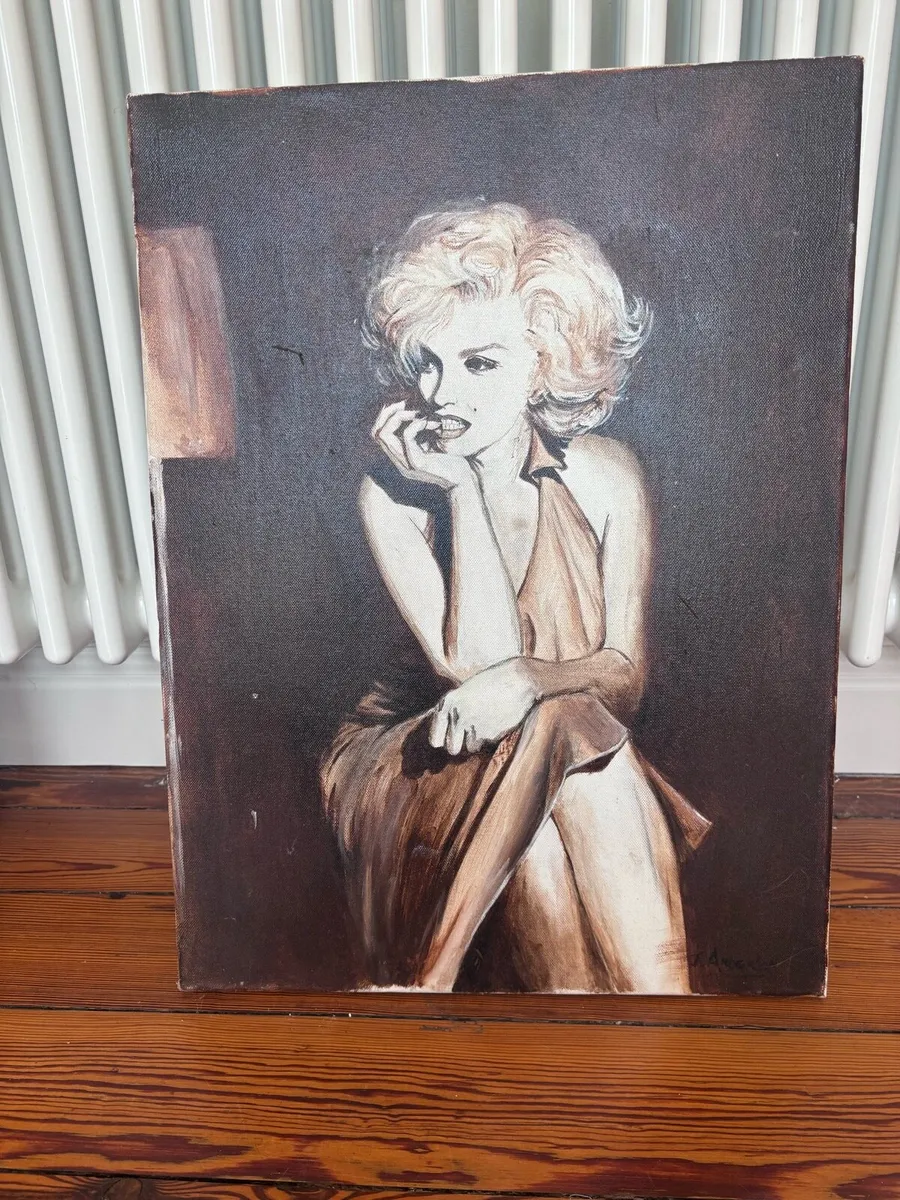 Painting Marilyn Monroe - Image 1