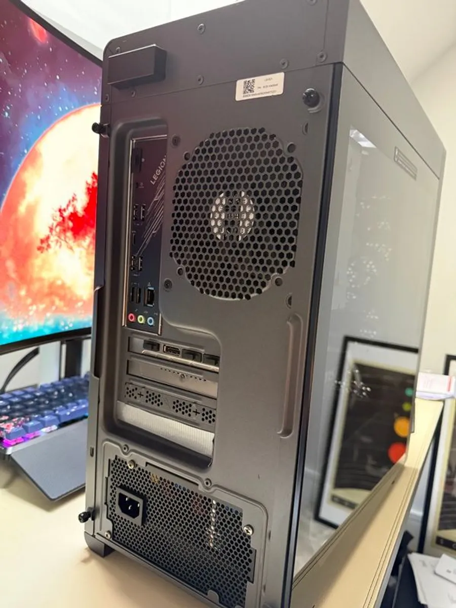 Gaming PC - Lenovo Legion Tower 5i Gen 9 (Intel) - Image 3