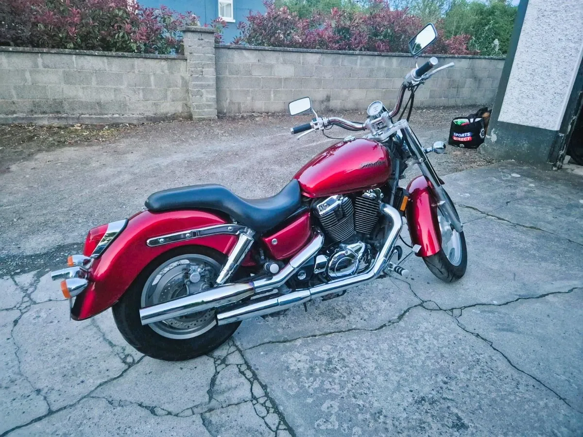 Honda Shadow VT1100 Sabre - Image 3