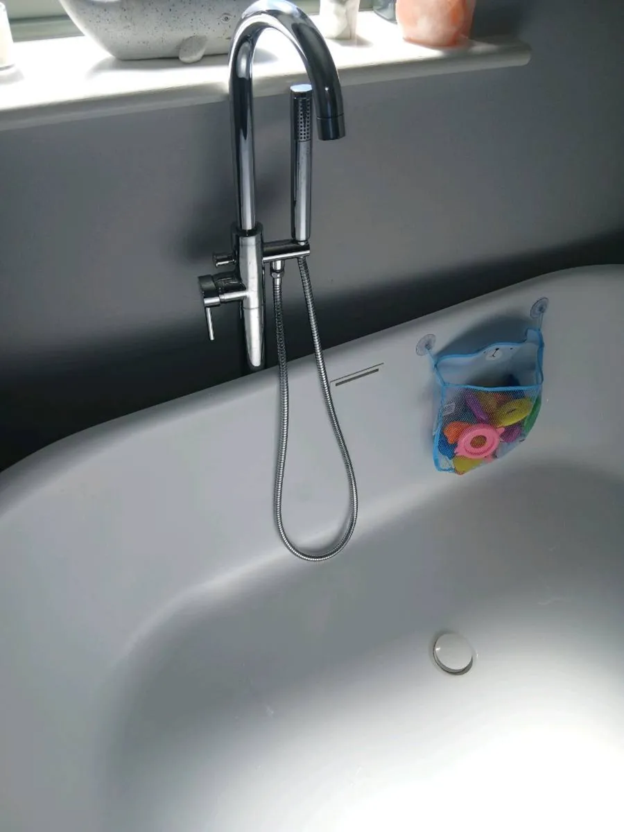 Bath - Image 2