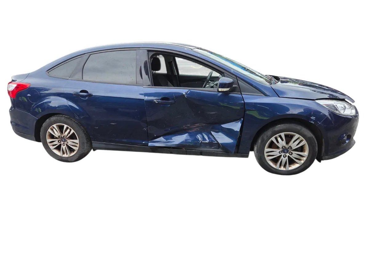 2012 FORD FOCUS For Breaking/Dismantling - Image 2