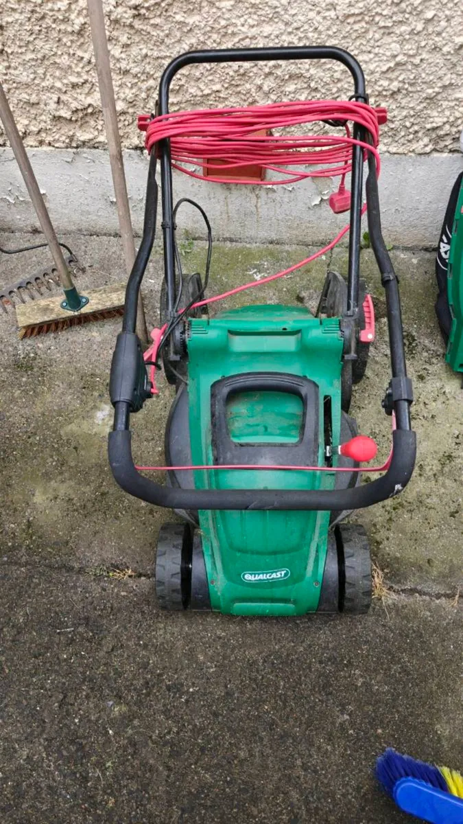 Qualcast Electric Mower - Image 2
