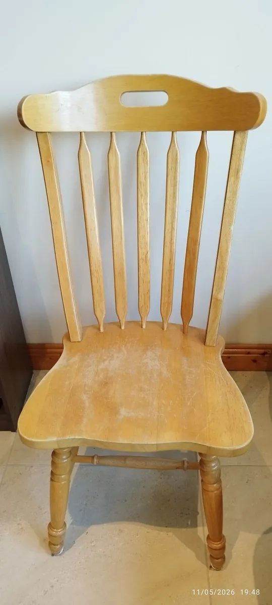 6 Kitchen Chairs - Image 2