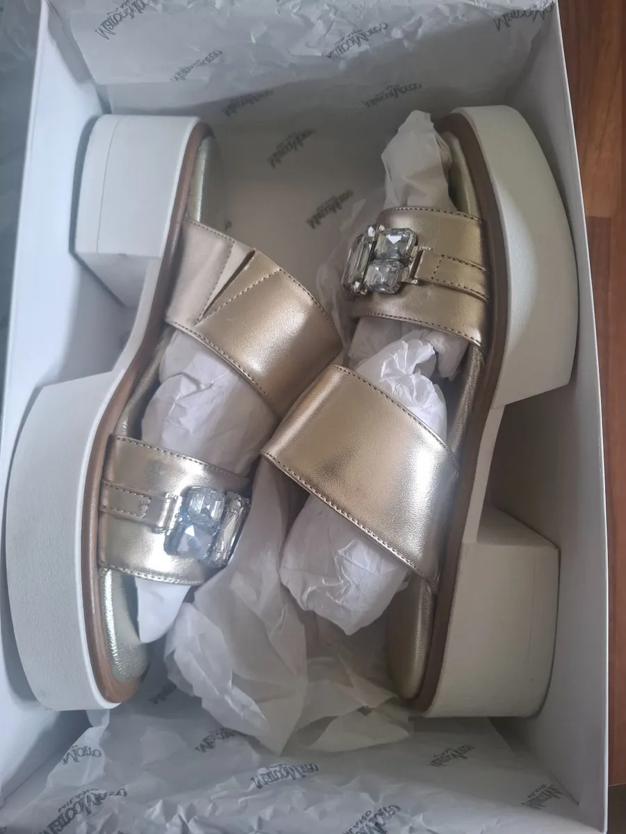 Sandals - Image 3