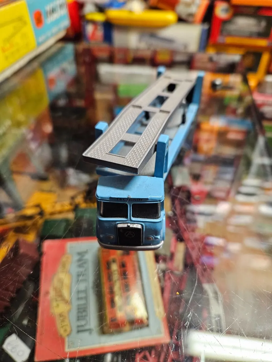 Corgi EFE Car Transporter - Image 2
