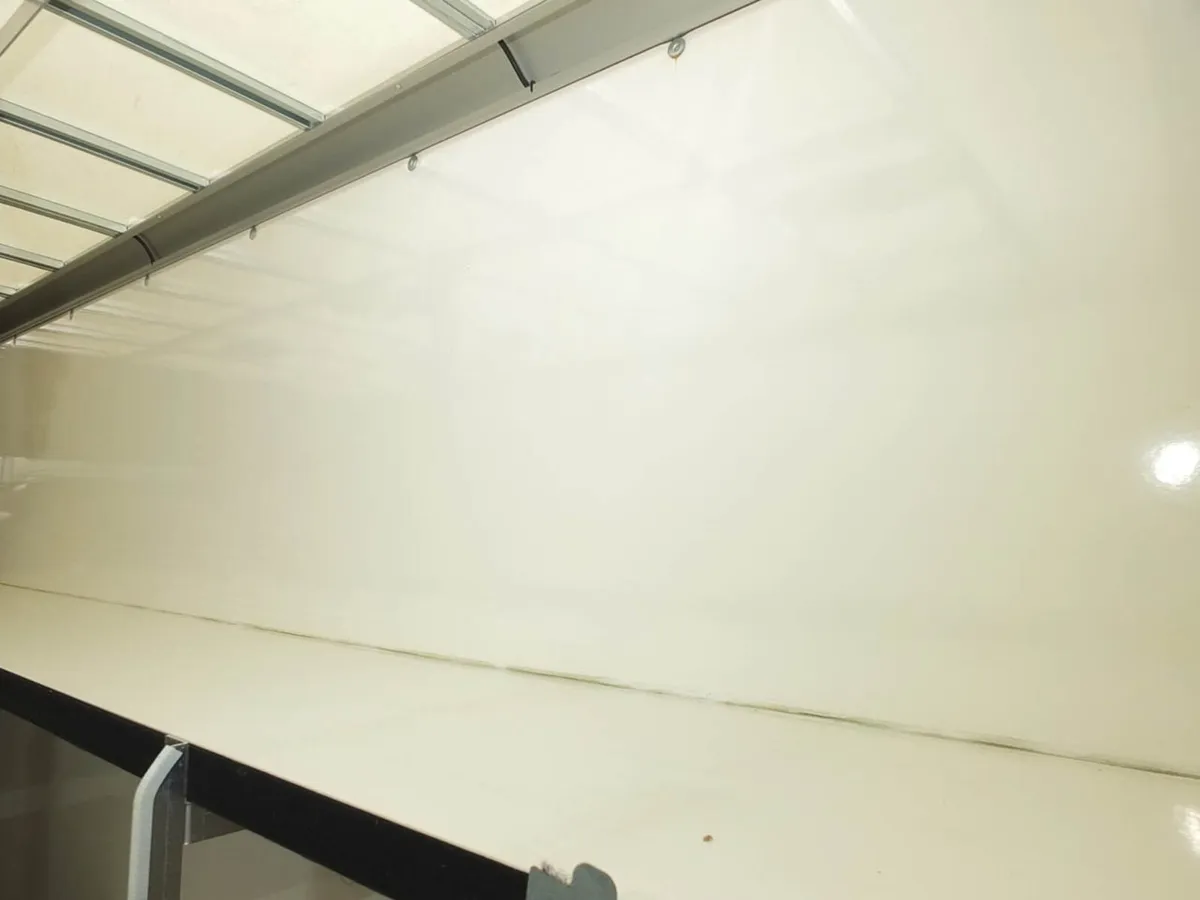 2023 Renault Master Low Loader Van - Image 4