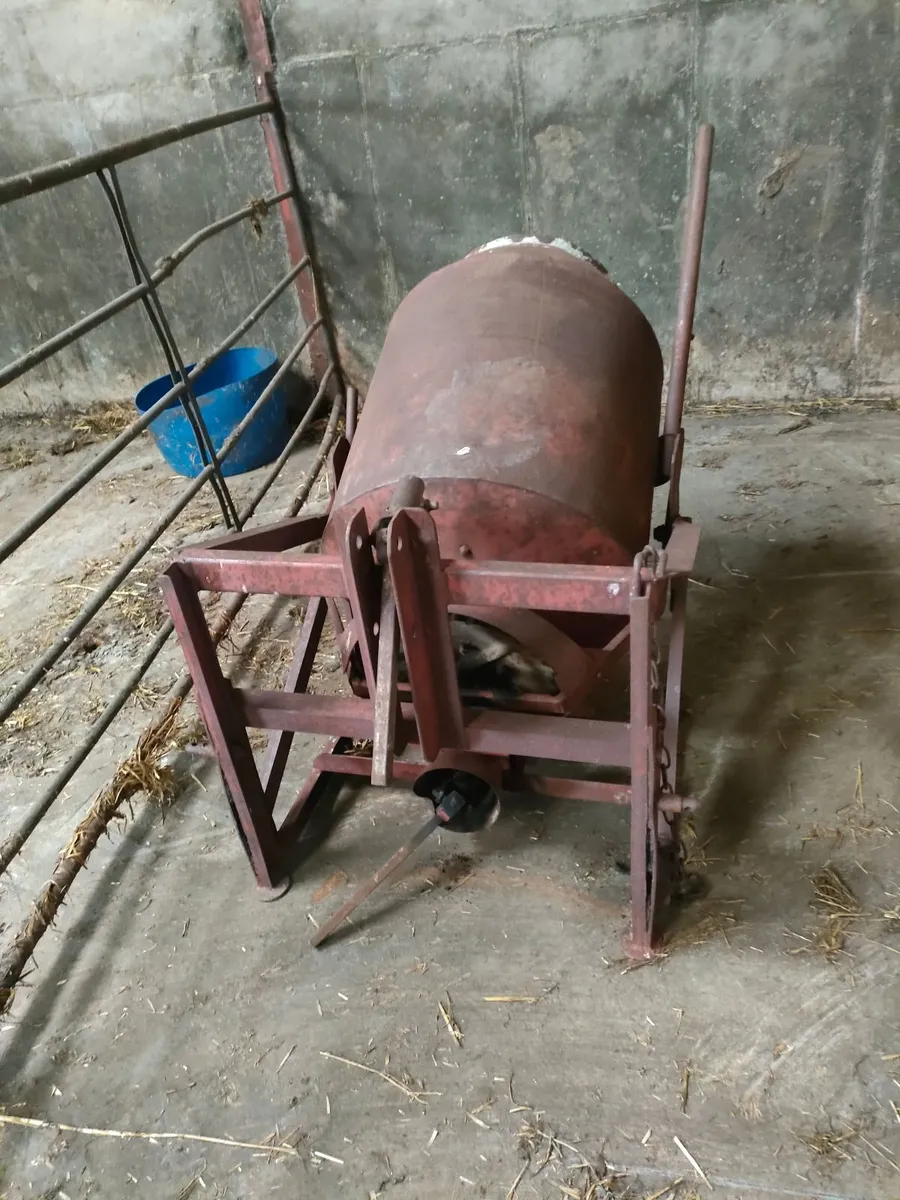 Farmingfertizers spreaders - Image 3