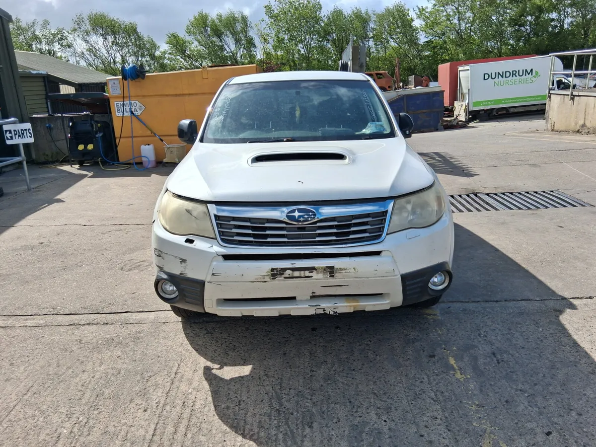 2011 SUBARU FORESTER  2.0 (for parts only) - Image 2