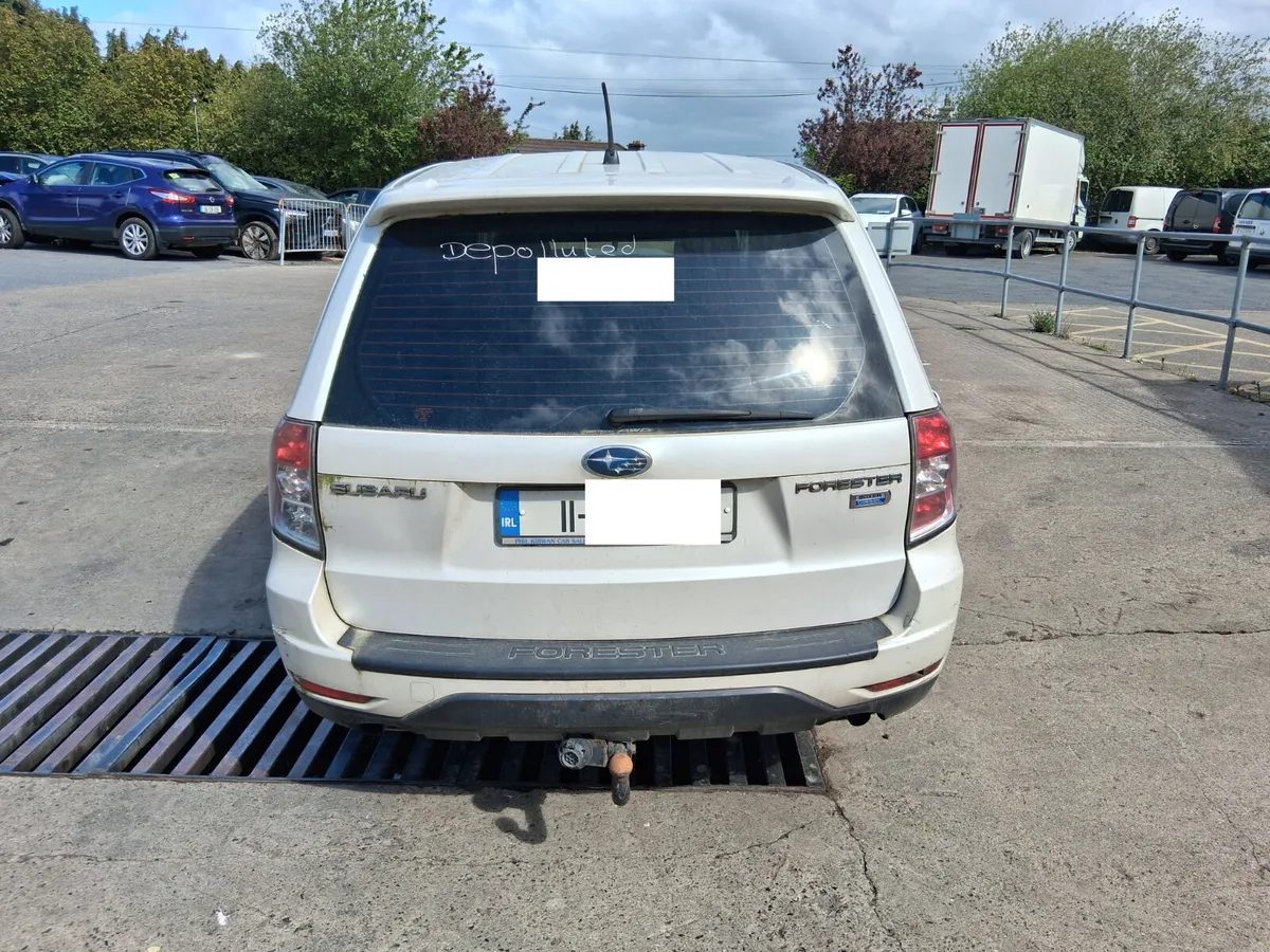 2011 SUBARU FORESTER  2.0 (for parts only) - Image 4