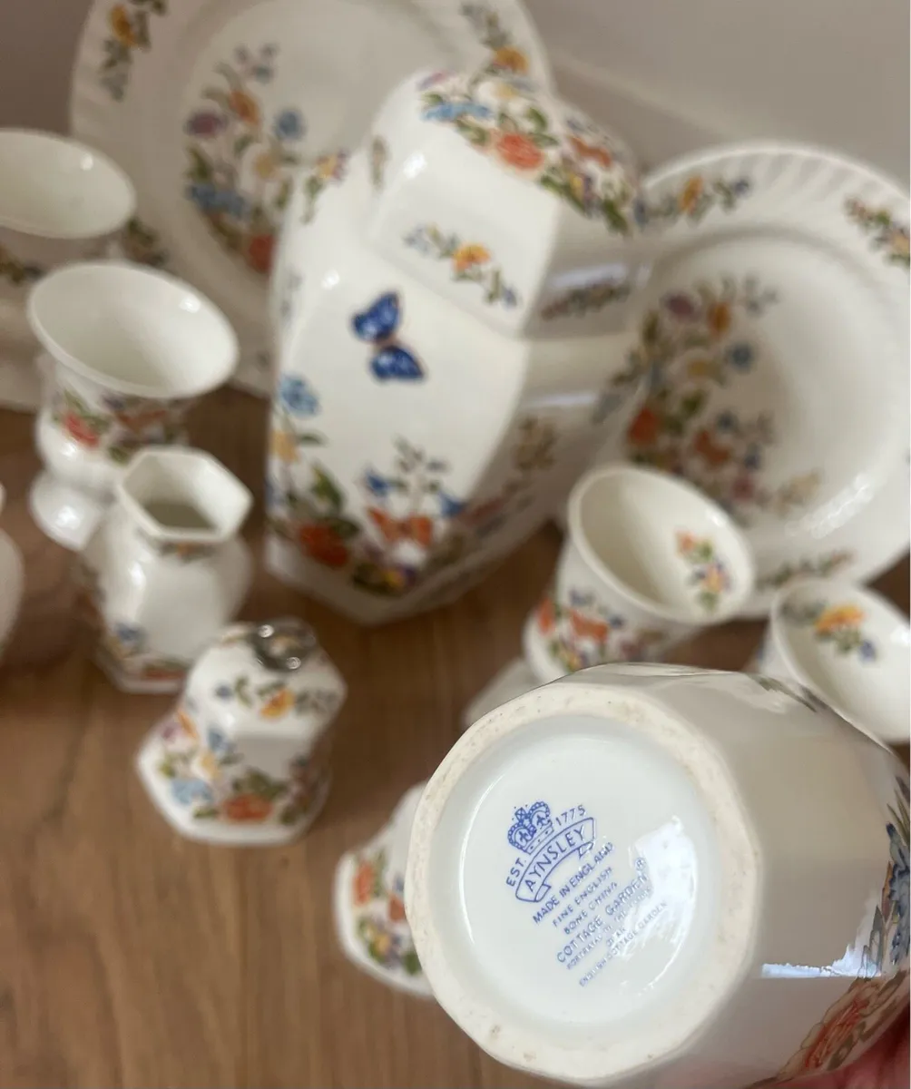 Ansley China 15 Pieces - Image 4