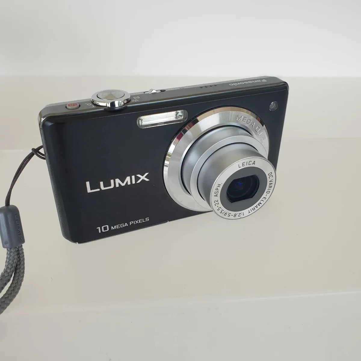 Panasonic Lumix FS62 digital camera boxed - Image 3