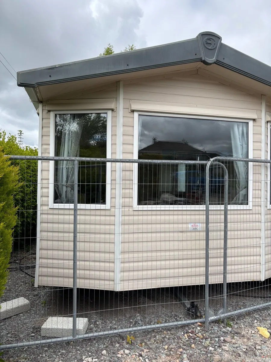 Mobile Home For Sale - Image 2