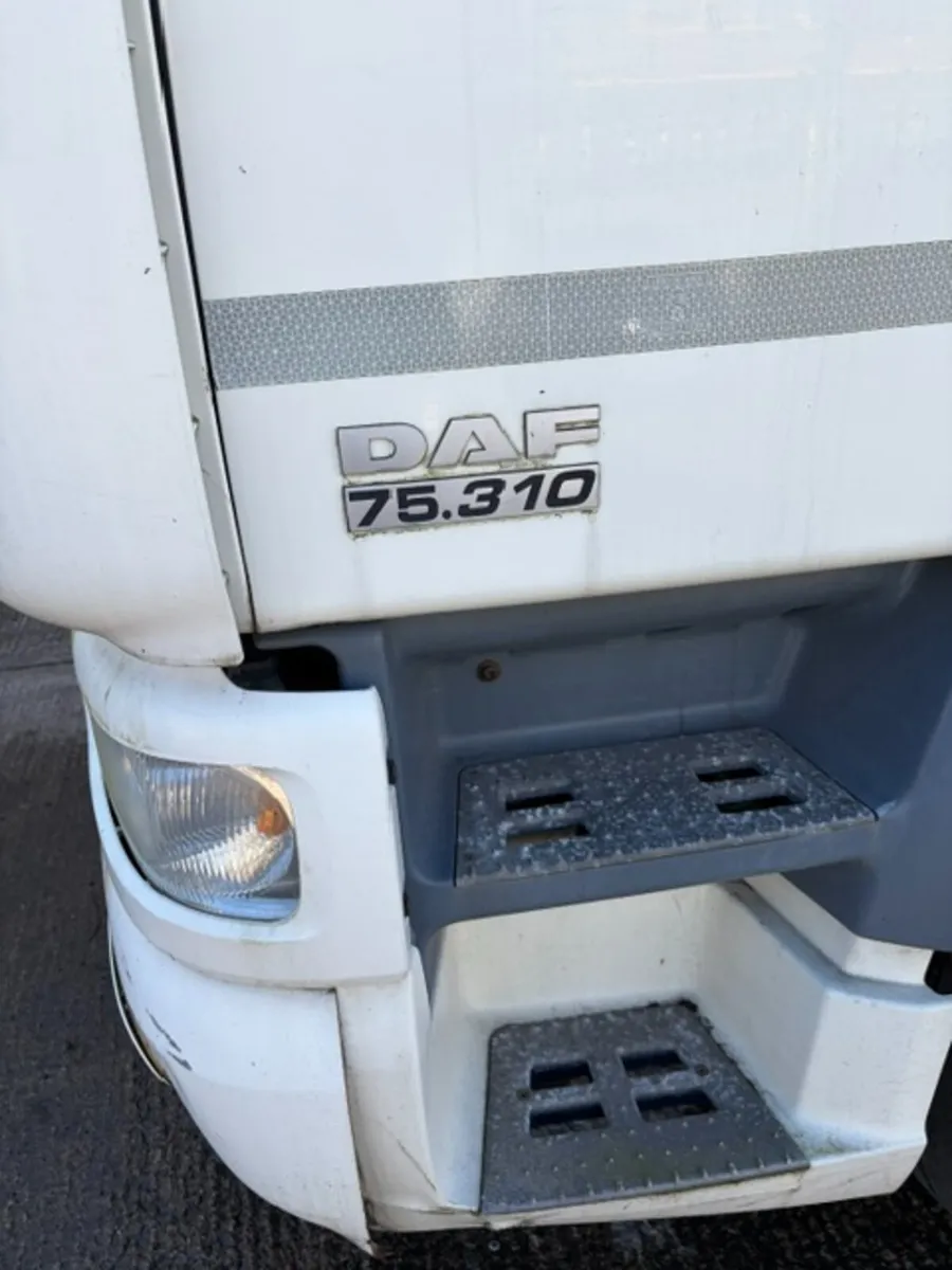 6X2 DAF 75-310 CHASSIS CAB - Image 2
