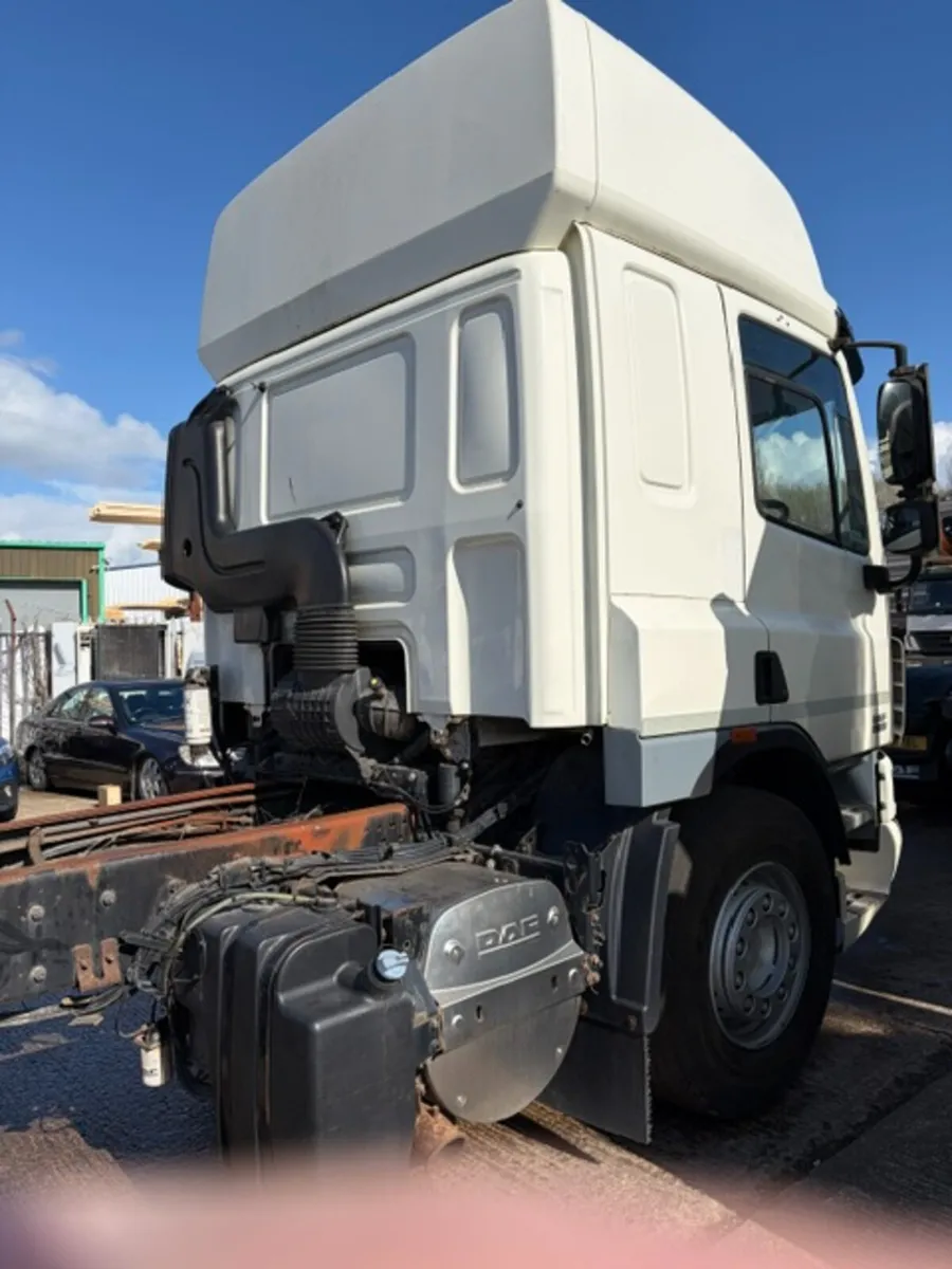 6X2 DAF 75-310 CHASSIS CAB - Image 3