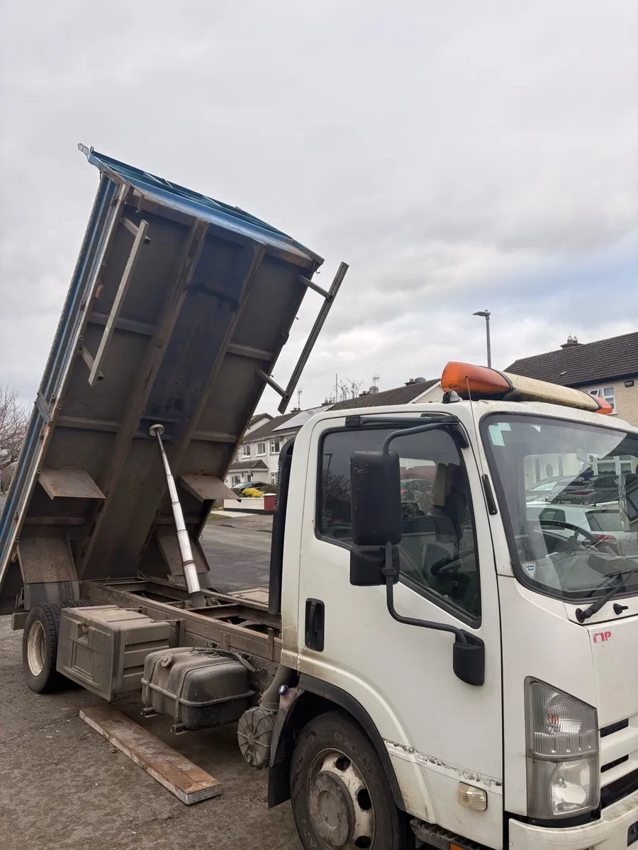 Isuzu Other 2015 - Image 1