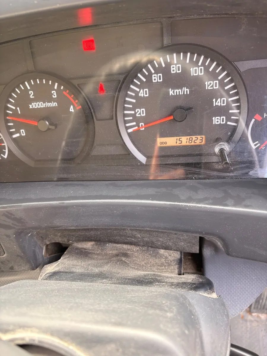 Isuzu Other 2015 - Image 2