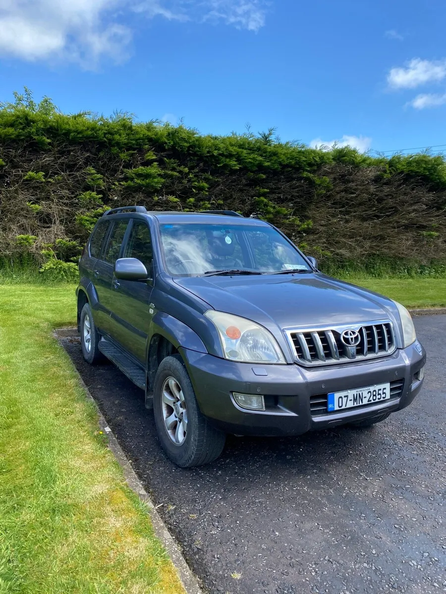 Toyota Land Cruiser 2007 5 seats €333 tax - Image 1