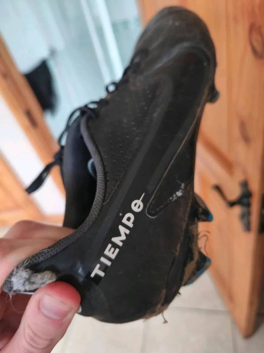 Mike UK 9 Tiempo football gaa boots like new - Image 1