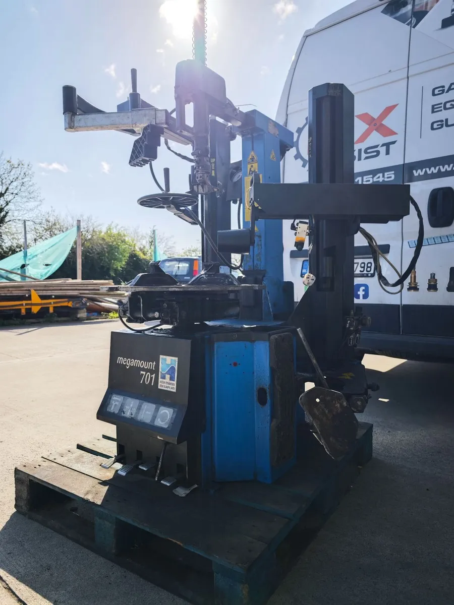 Used Tyre Changers Few Models Availabe - Image 1