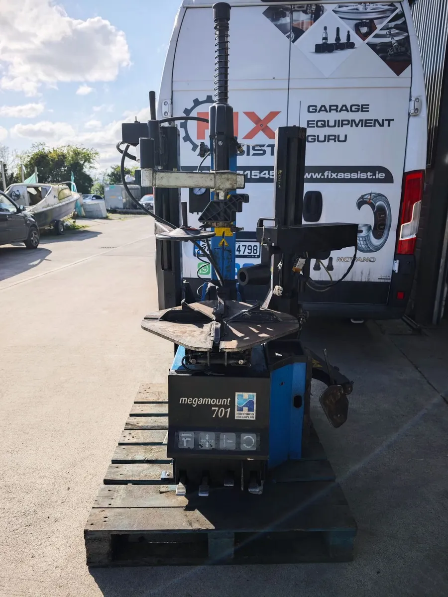 Used Tyre Changers Few Models Availabe - Image 2