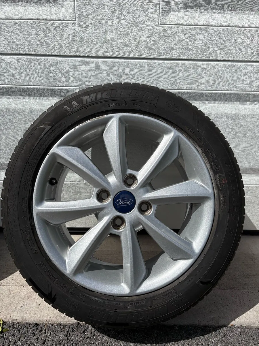 Four Genuine 2019 Ford Festa rims and tyres. - Image 4