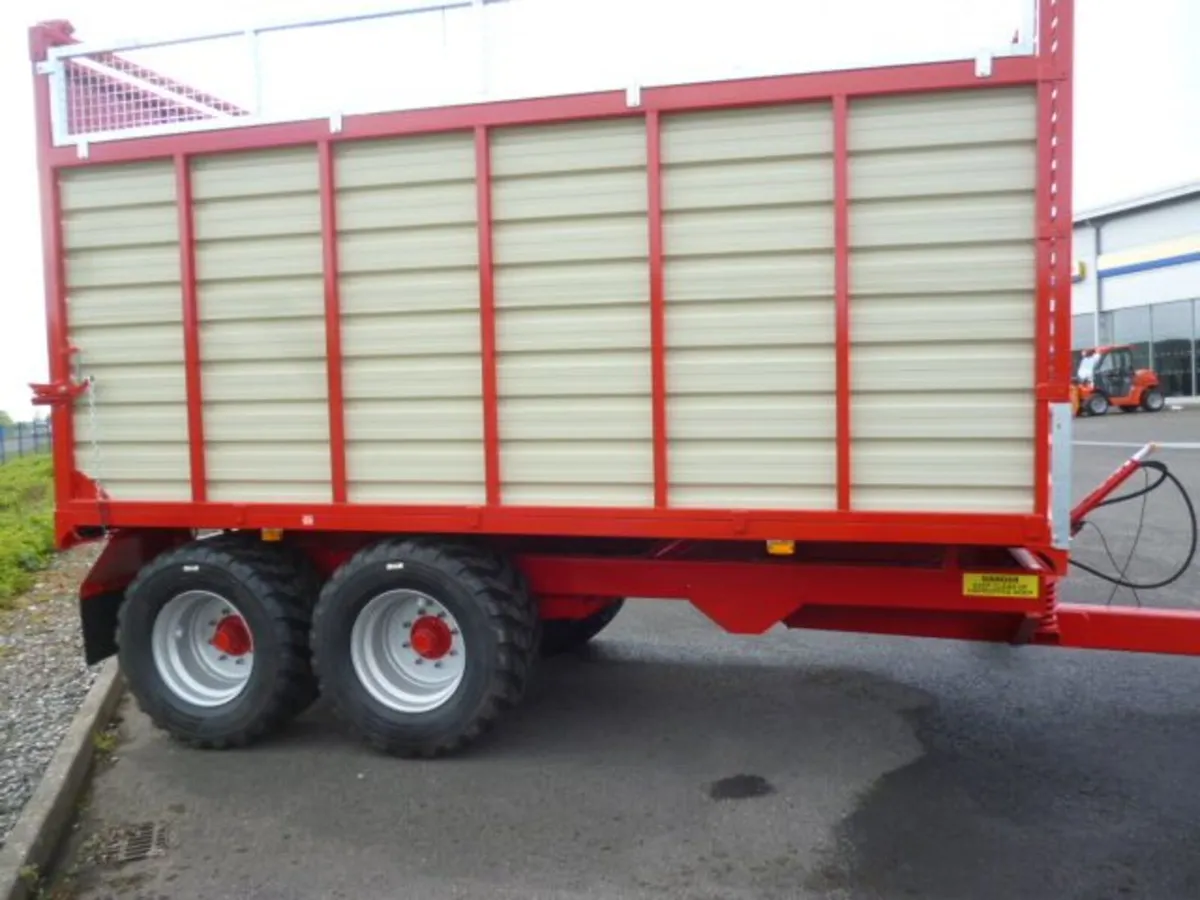 Johnston 16x 8 Silage trailer - Image 3
