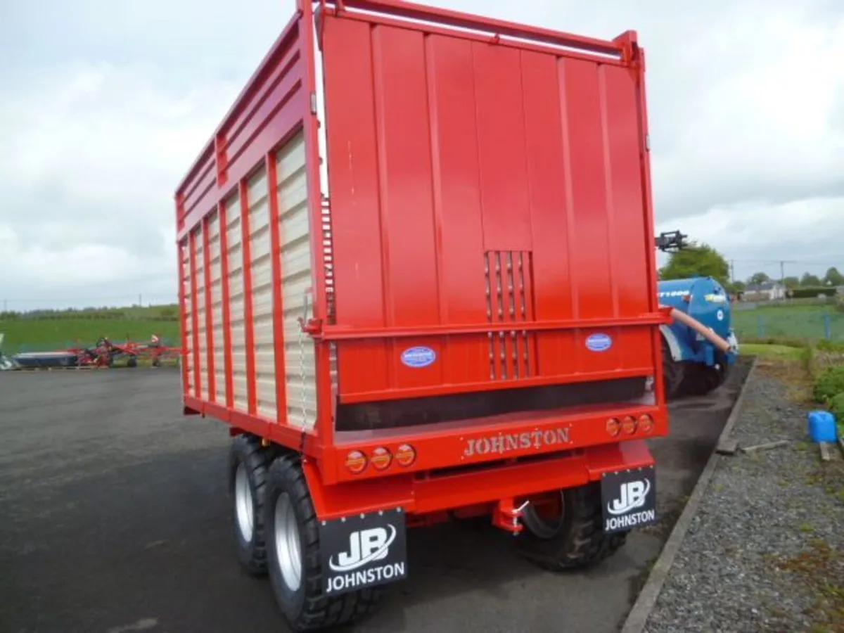 Johnston 16x 8 Silage trailer - Image 4