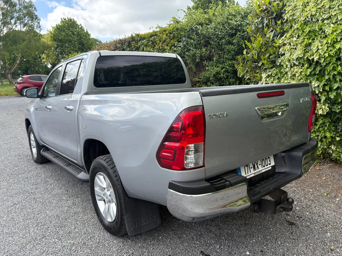 Toyota Hilux 2017 Automatic - Image 4