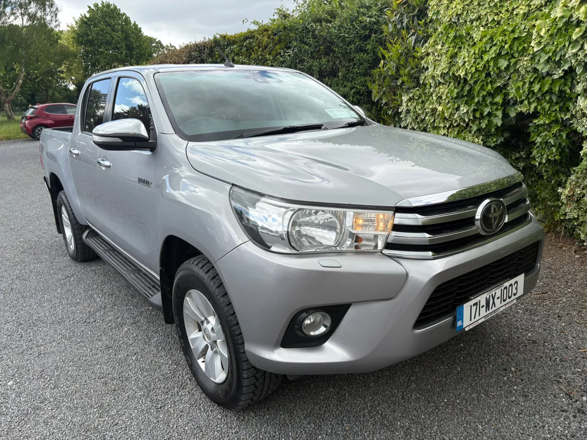 Toyota Hilux 2017 Automatic - Image 2