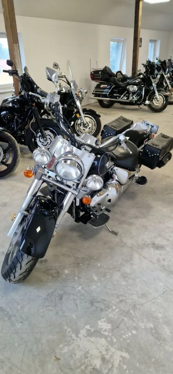 Suzuki intruder 1600 - Image 1